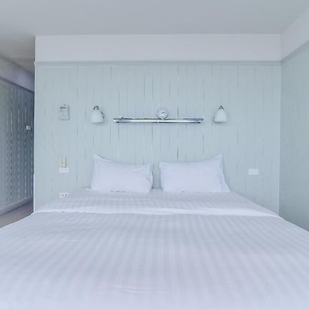 Victor Guesthouse Hua Hin Bagian luar foto
