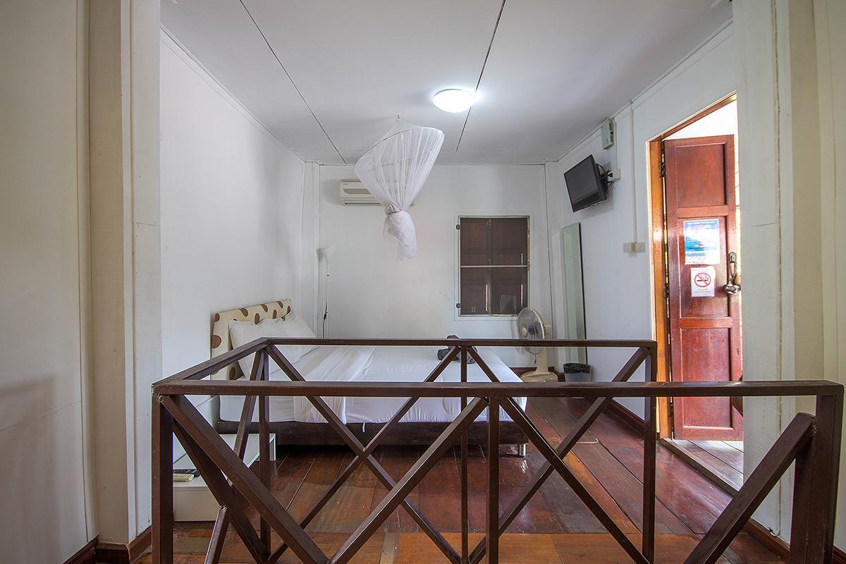 Victor Guesthouse Hua Hin Bagian luar foto