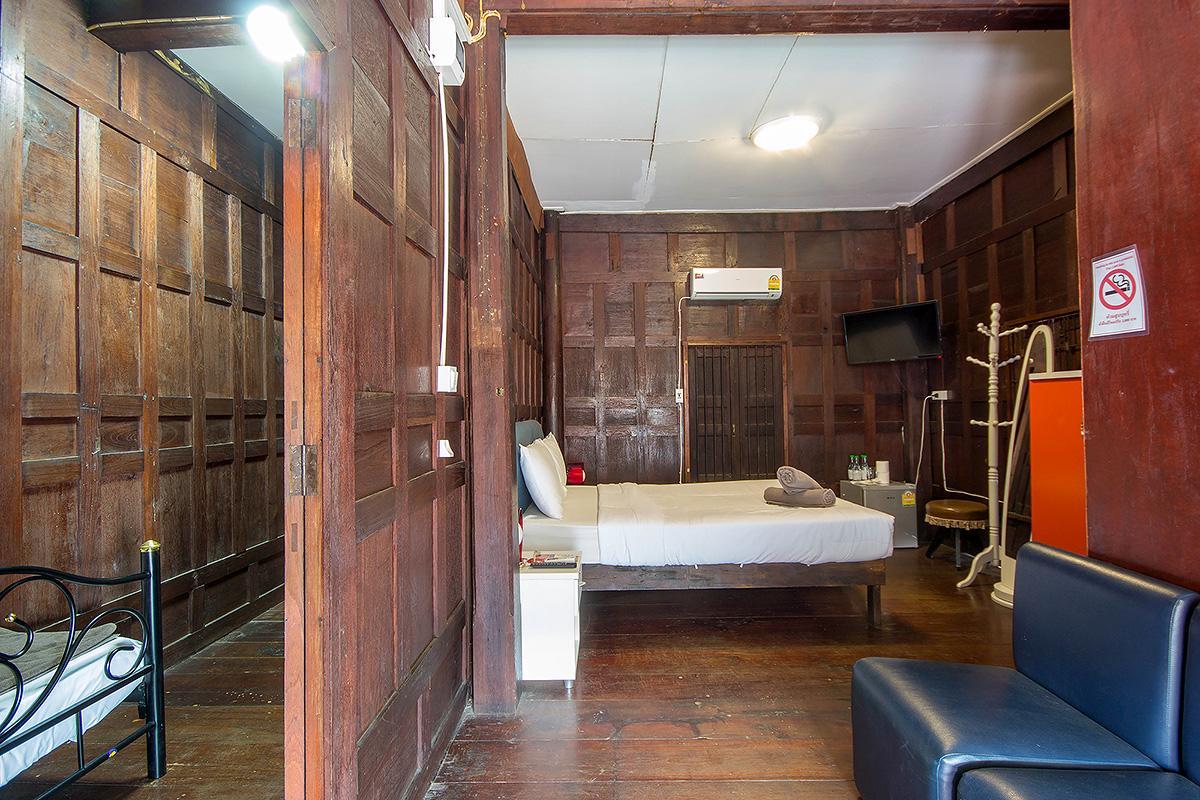 Victor Guesthouse Hua Hin Bagian luar foto