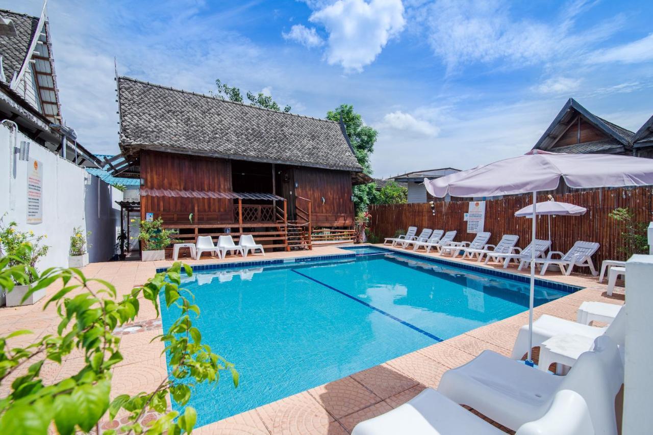 Victor Guesthouse Hua Hin Bagian luar foto