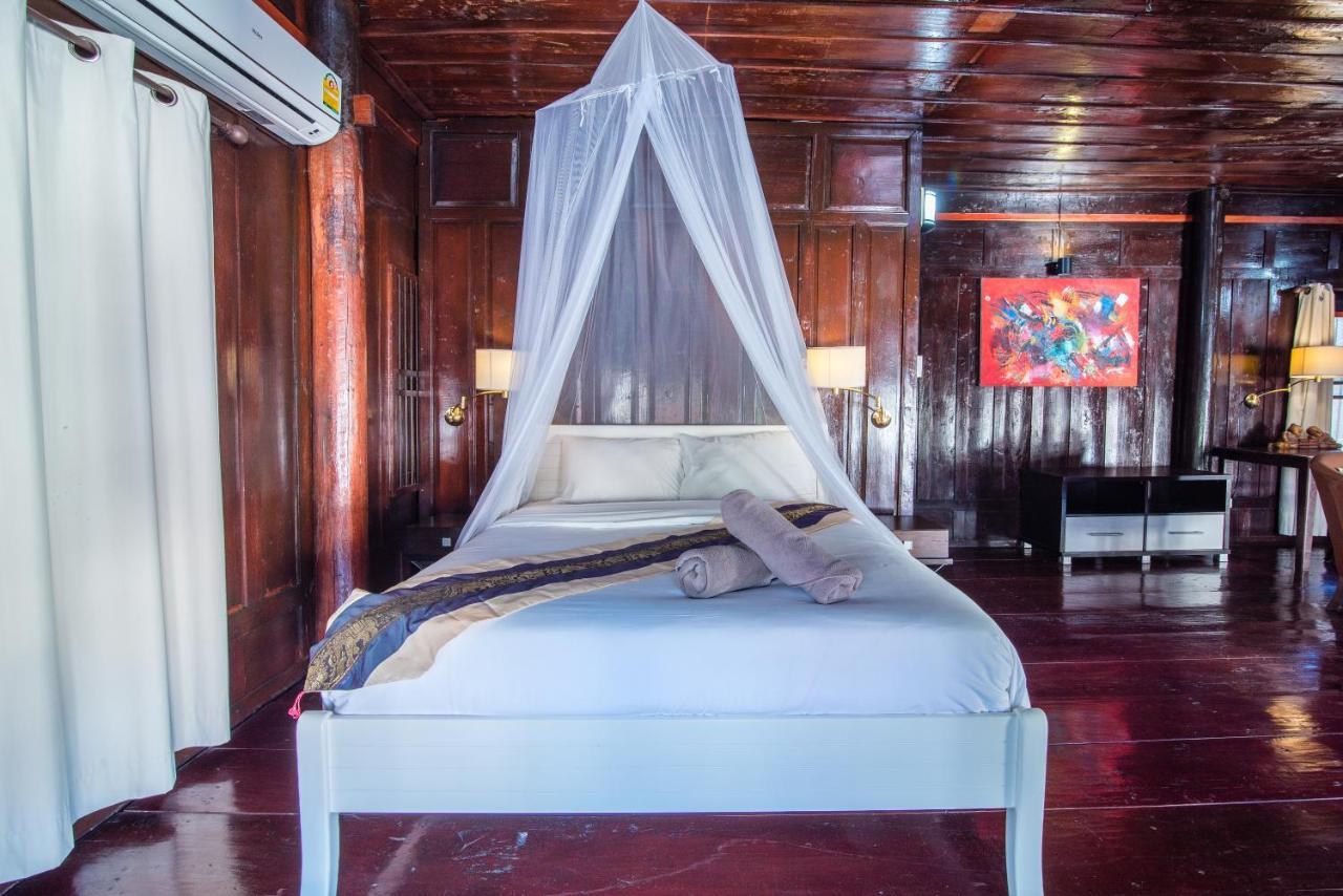 Victor Guesthouse Hua Hin Bagian luar foto
