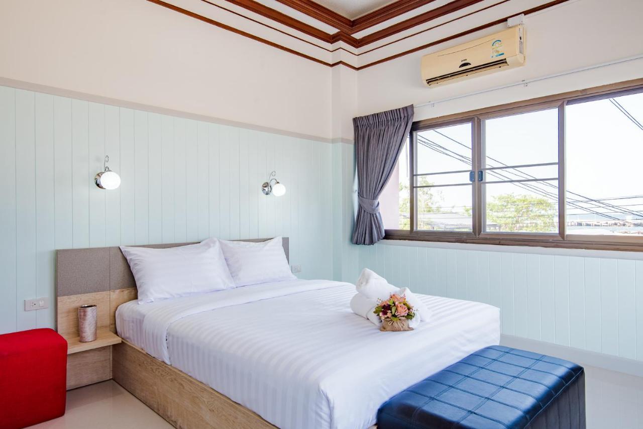 Victor Guesthouse Hua Hin Bagian luar foto