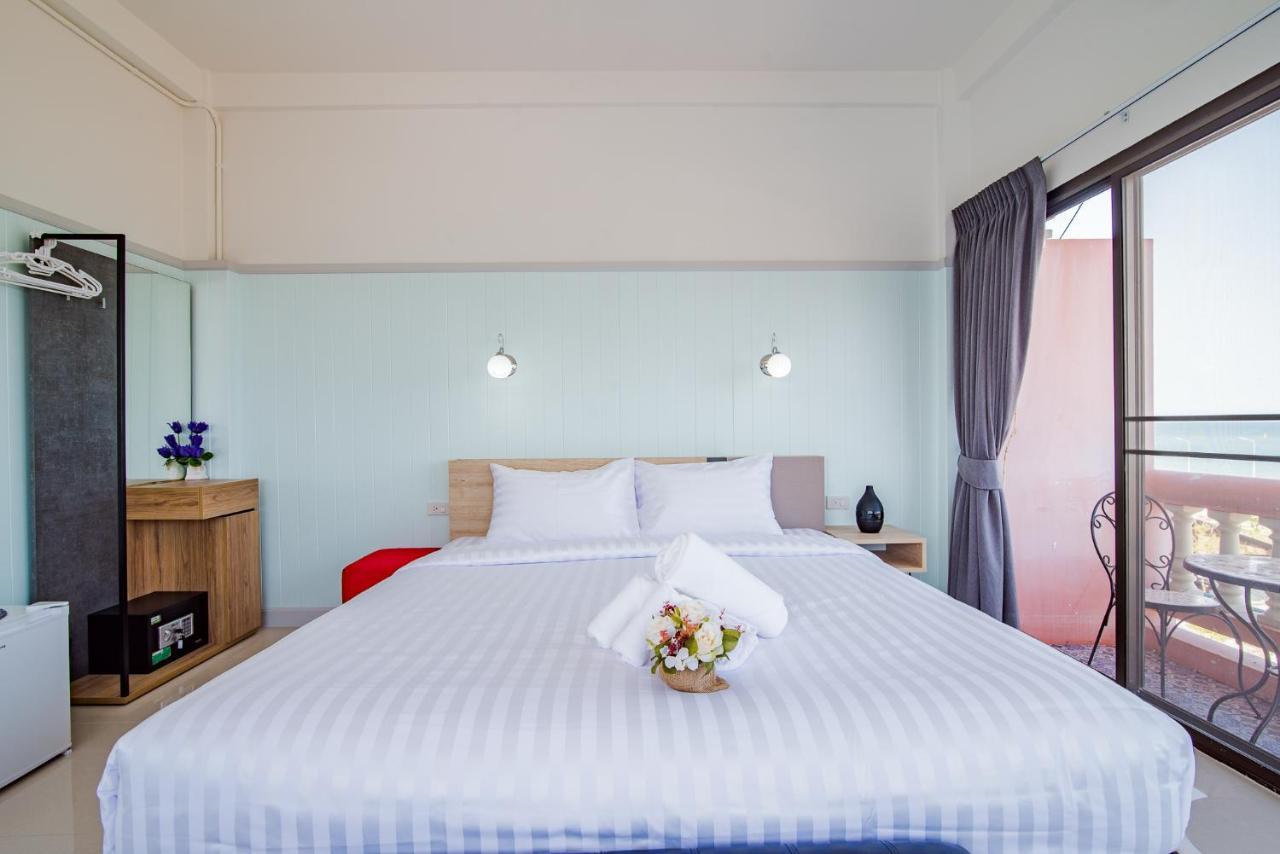 Victor Guesthouse Hua Hin Bagian luar foto